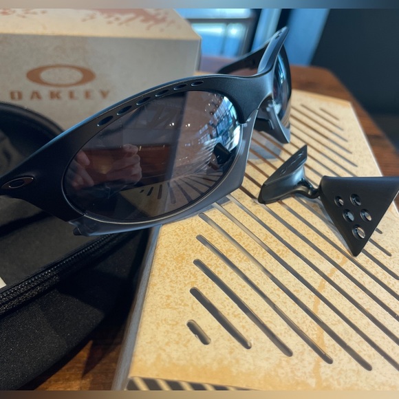 NEW OAKLEY PLANTARIS MATTE BLACK PRIZM GREY TRAVIS SCOTT Nose Piece USA 2024 - Picture 10 of 14